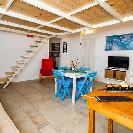 Holiday home Blue Hole Parabita